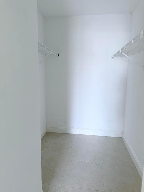 PALM CLUB WEST VILLAGE 1 CONDO - Residential Lease