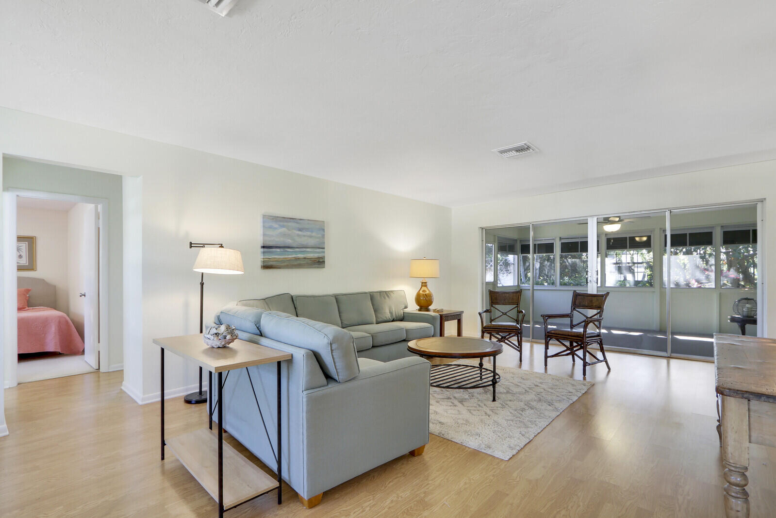 THE SOUNDINGS - Residential Lease