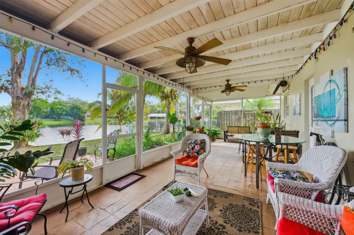 PEMBROKE LAKES SEC THREE - Residential