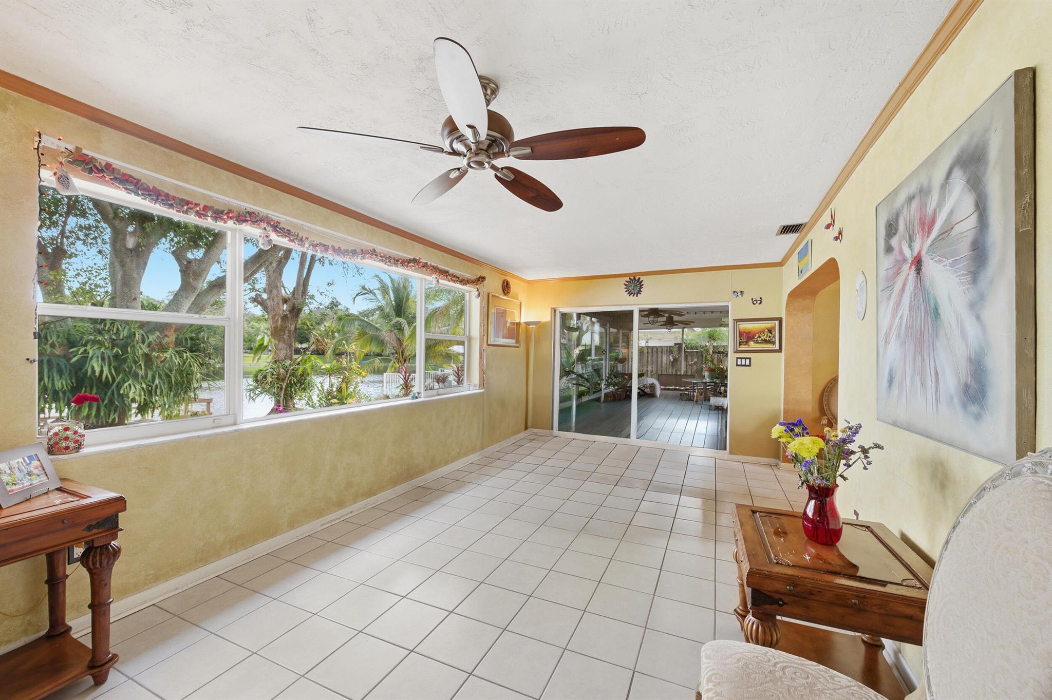 PEMBROKE LAKES SEC THREE - Residential