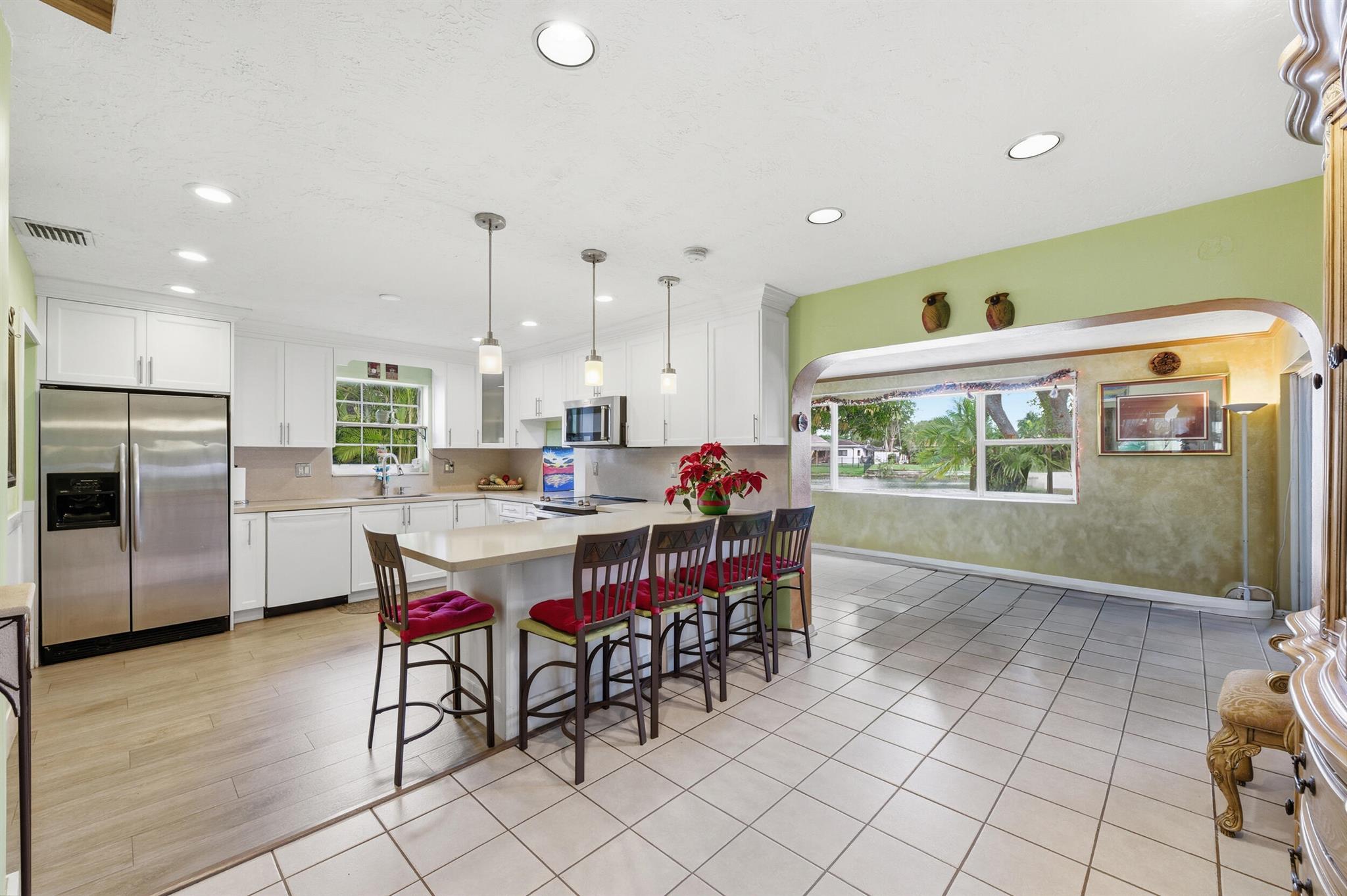 PEMBROKE LAKES SEC THREE - Residential