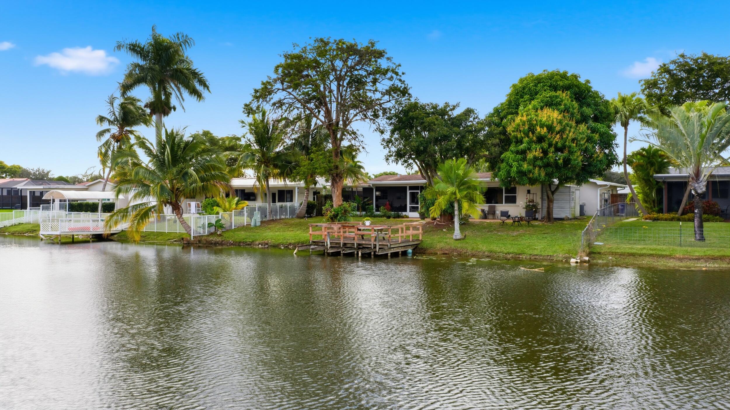 PEMBROKE LAKES SEC THREE - Residential