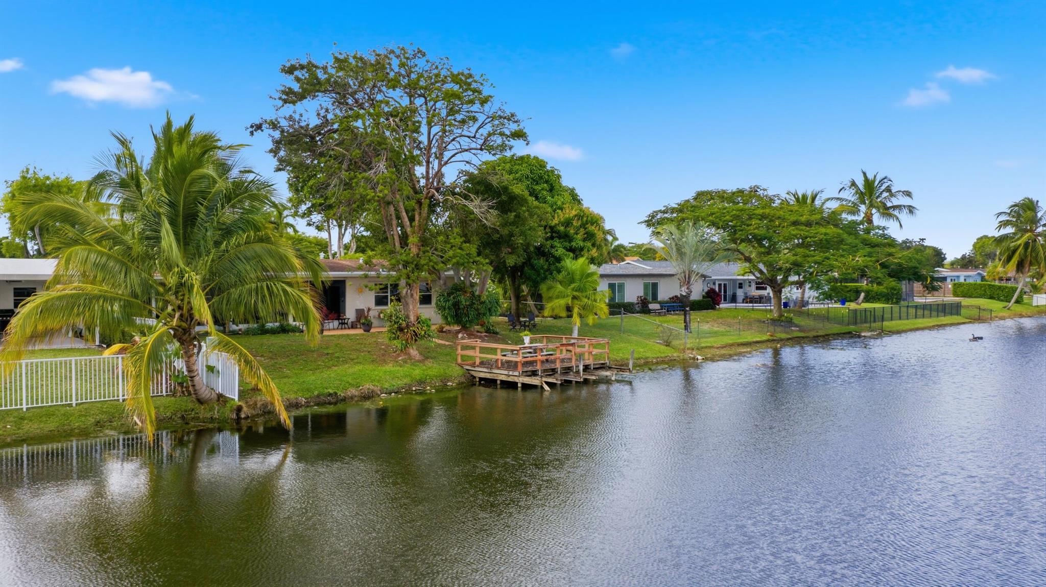 PEMBROKE LAKES SEC THREE - Residential