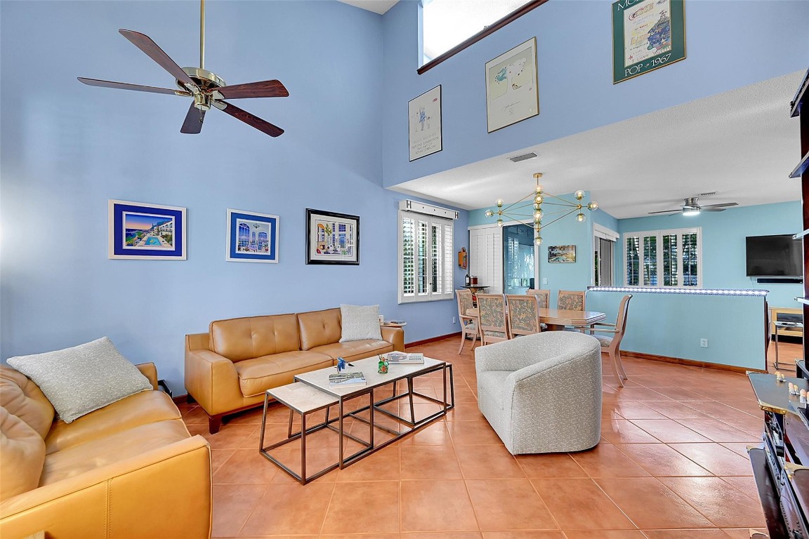 2922 Port Royale Lane 2922