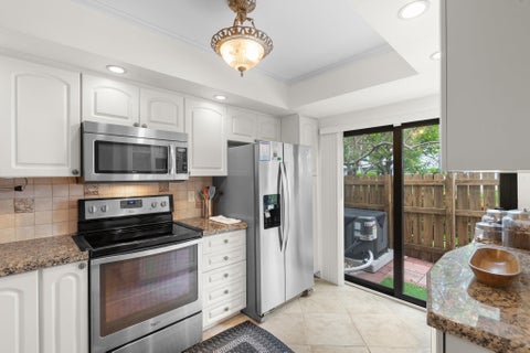 Tiny photo for 2116 NE 44TH Street, Lighthouse Point, FL 33064 (MLS # B26053832)