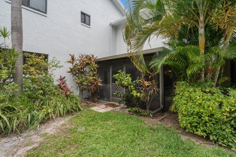 Tiny photo for 2116 NE 44TH Street, Lighthouse Point, FL 33064 (MLS # B26053832)