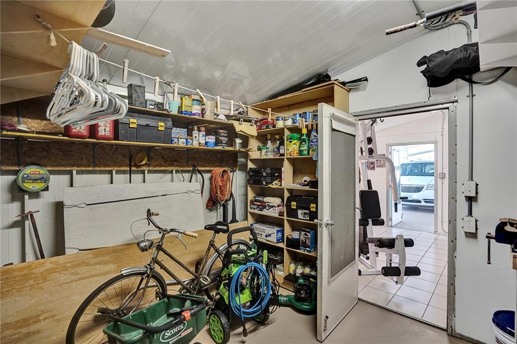Park City Sec Two 56-25 B - Residential