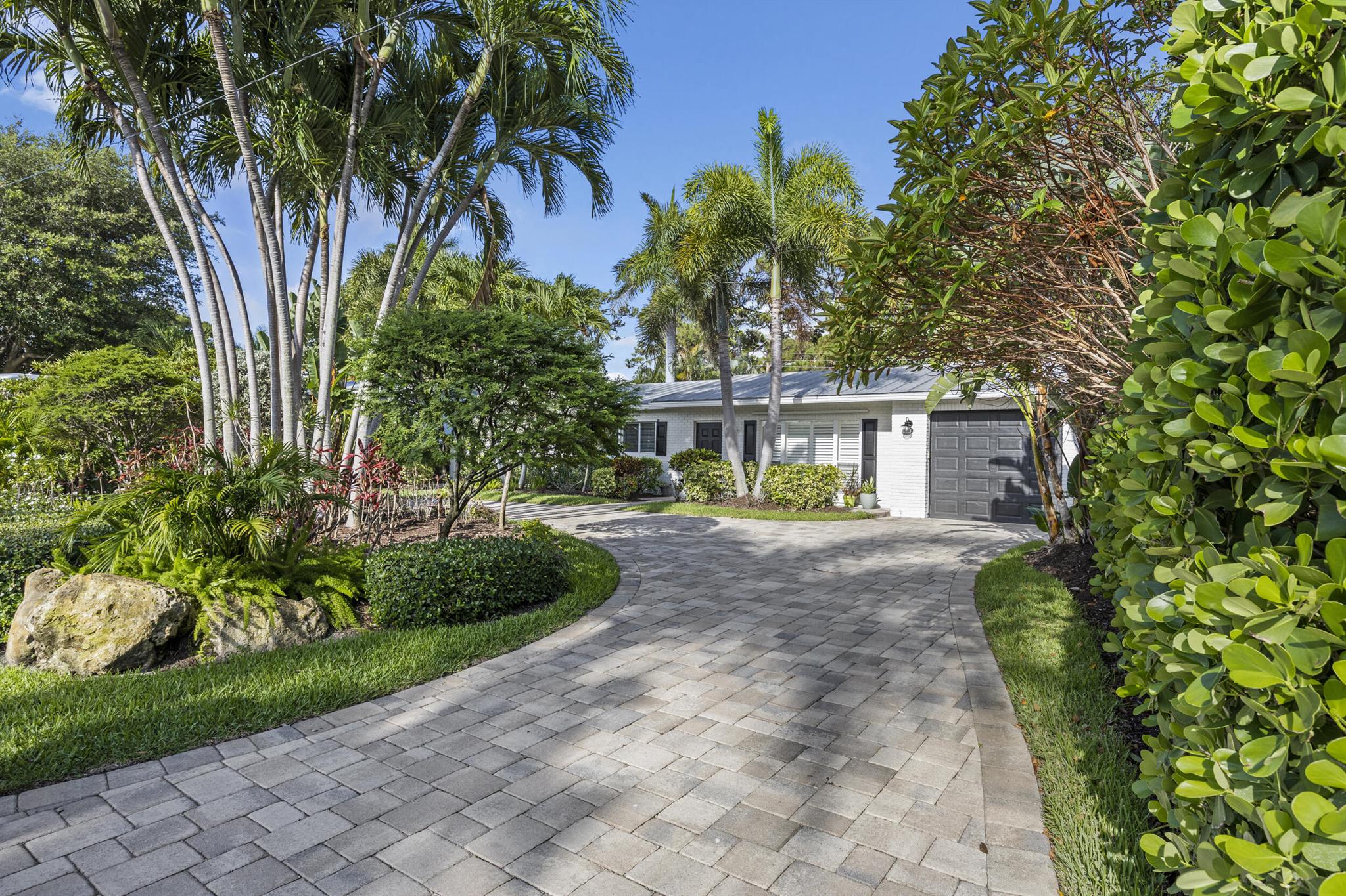 2639 SW 8th Street