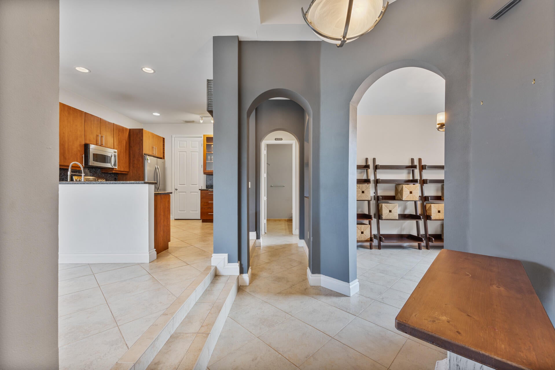 6380 BELLA Circle 905