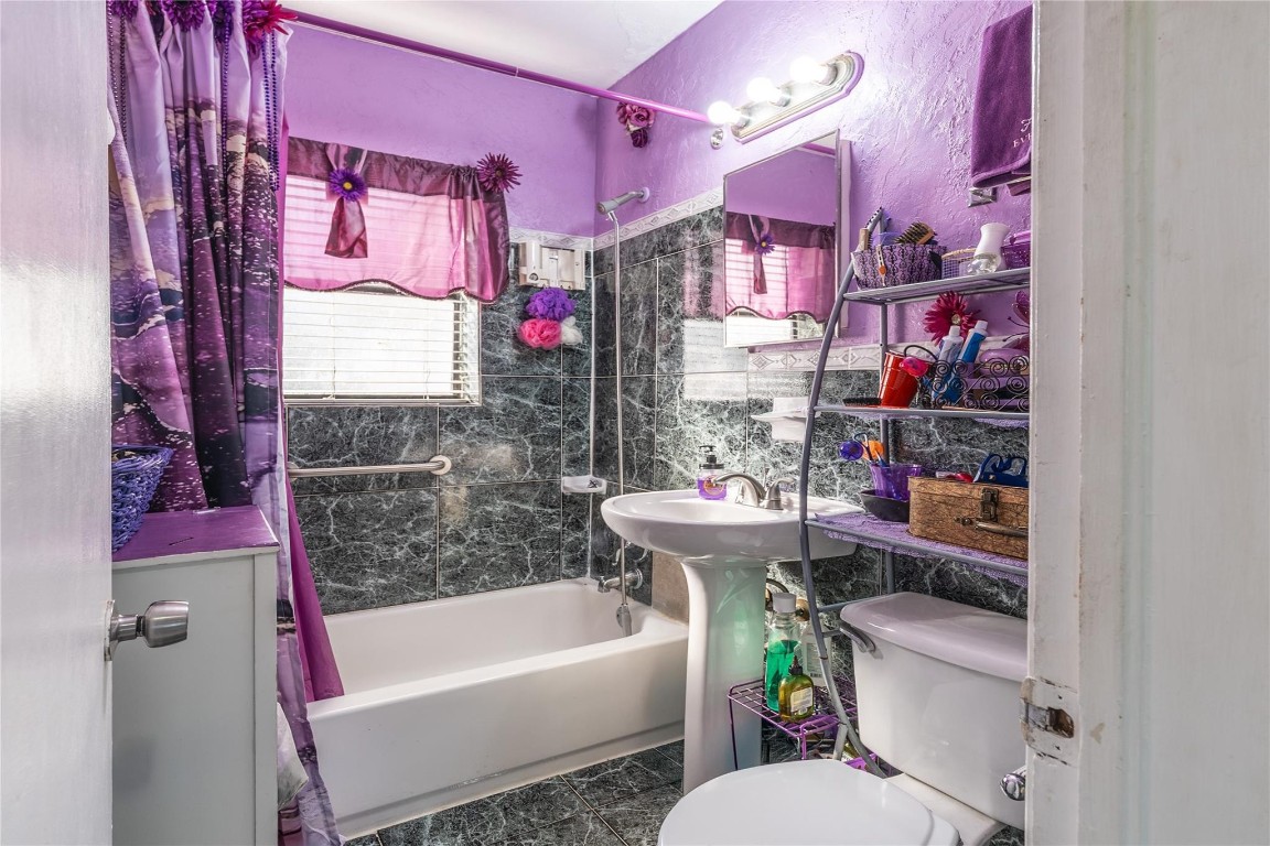 Lauderdale Manors Amd - Residential