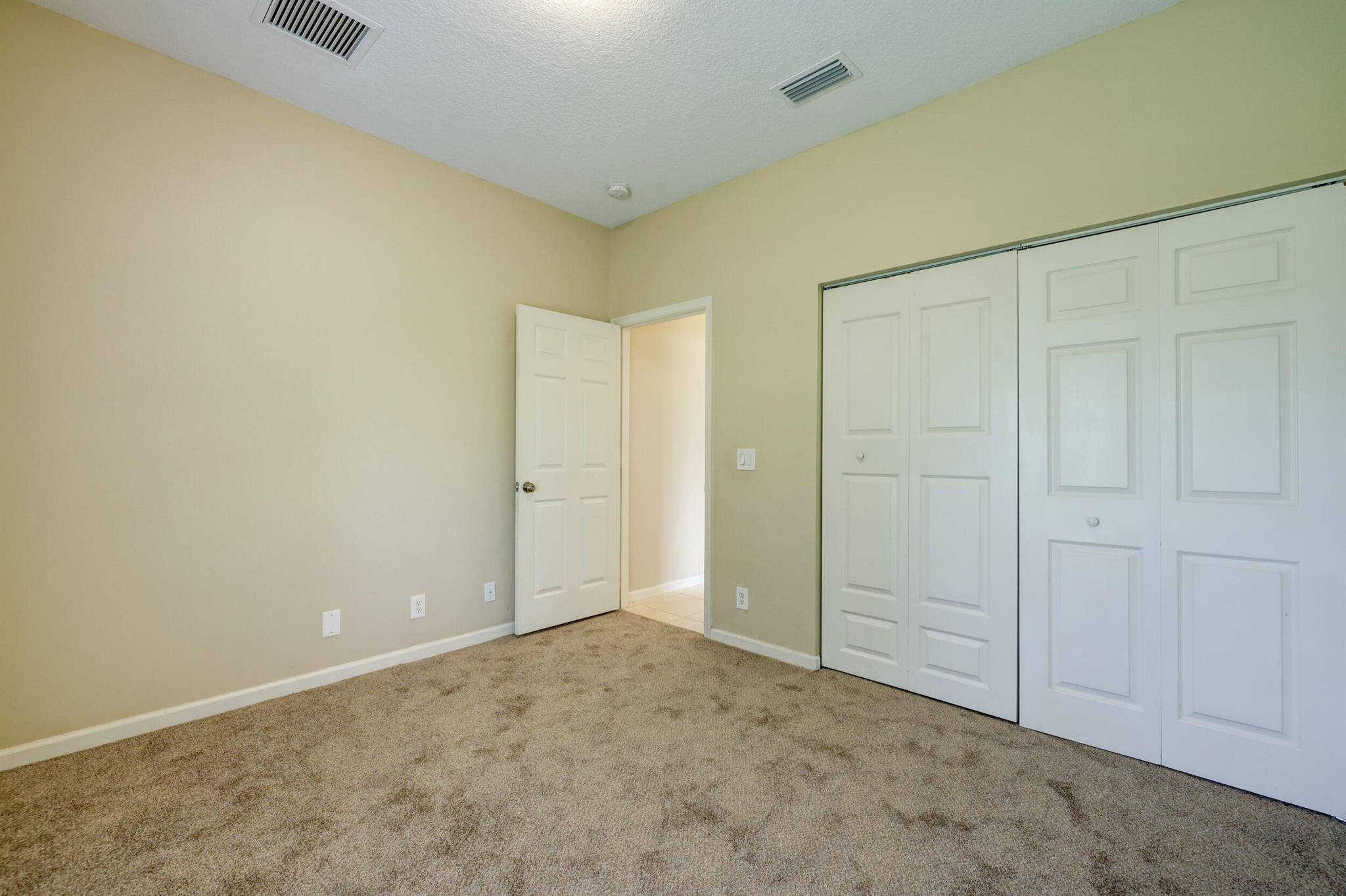 PORT ST LUCIE SECTION 4 - Residential