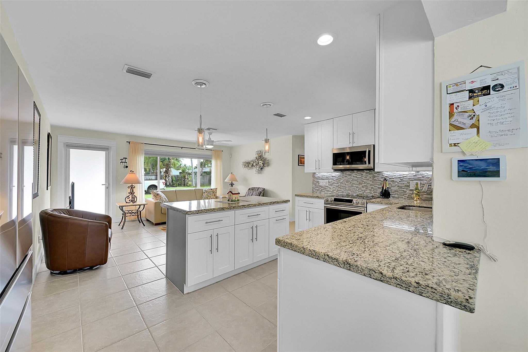 232 SW 13th St