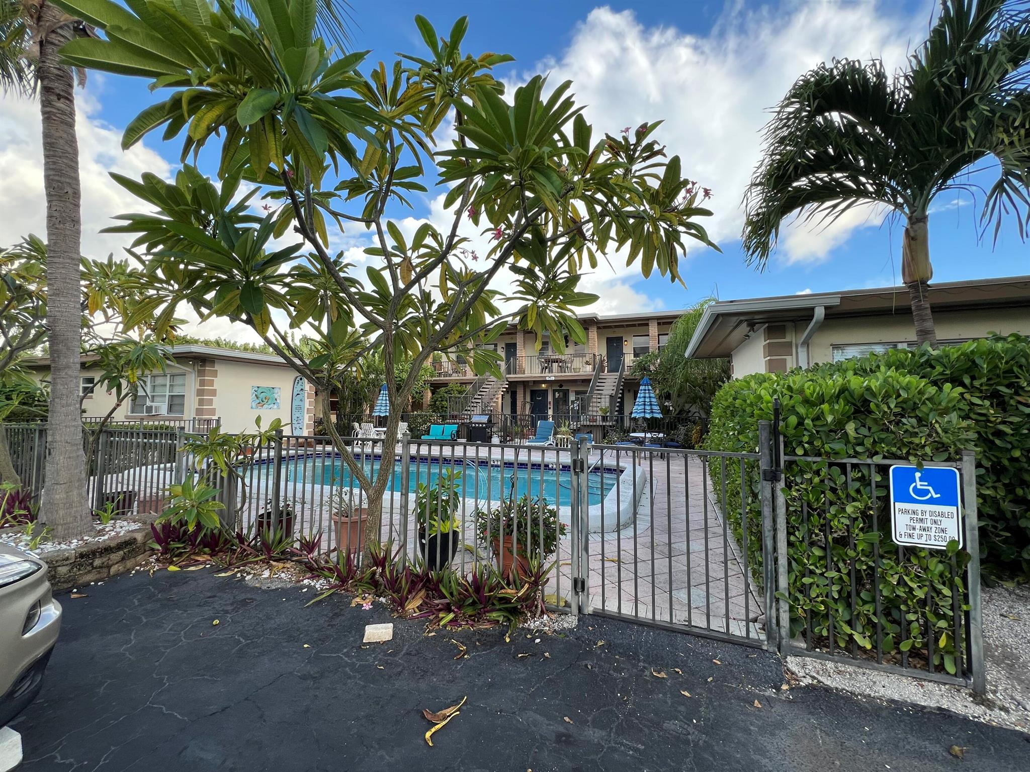 PALM BEACH SHORES - Residential Lease