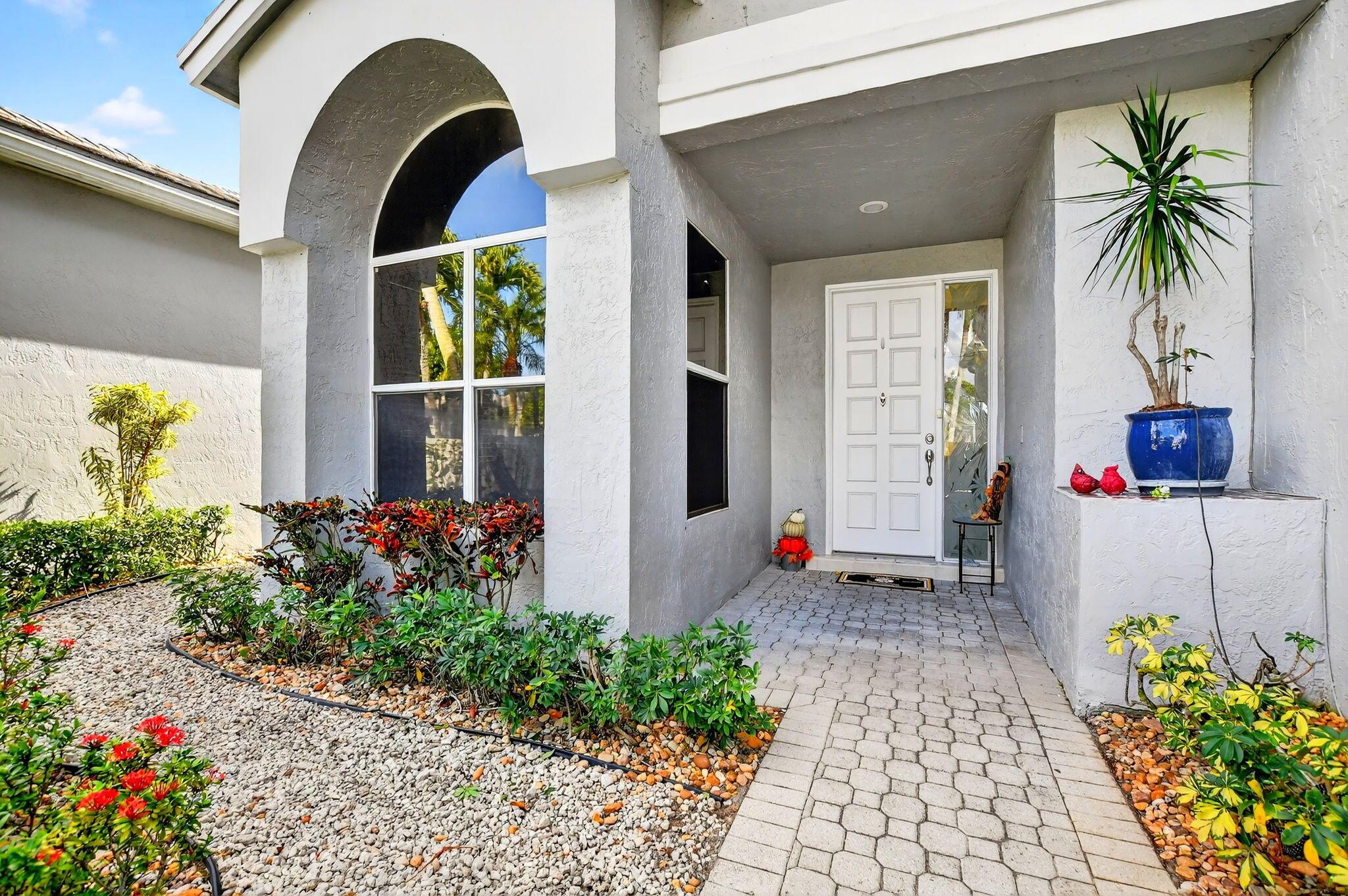 7816 Travlers Tree Drive