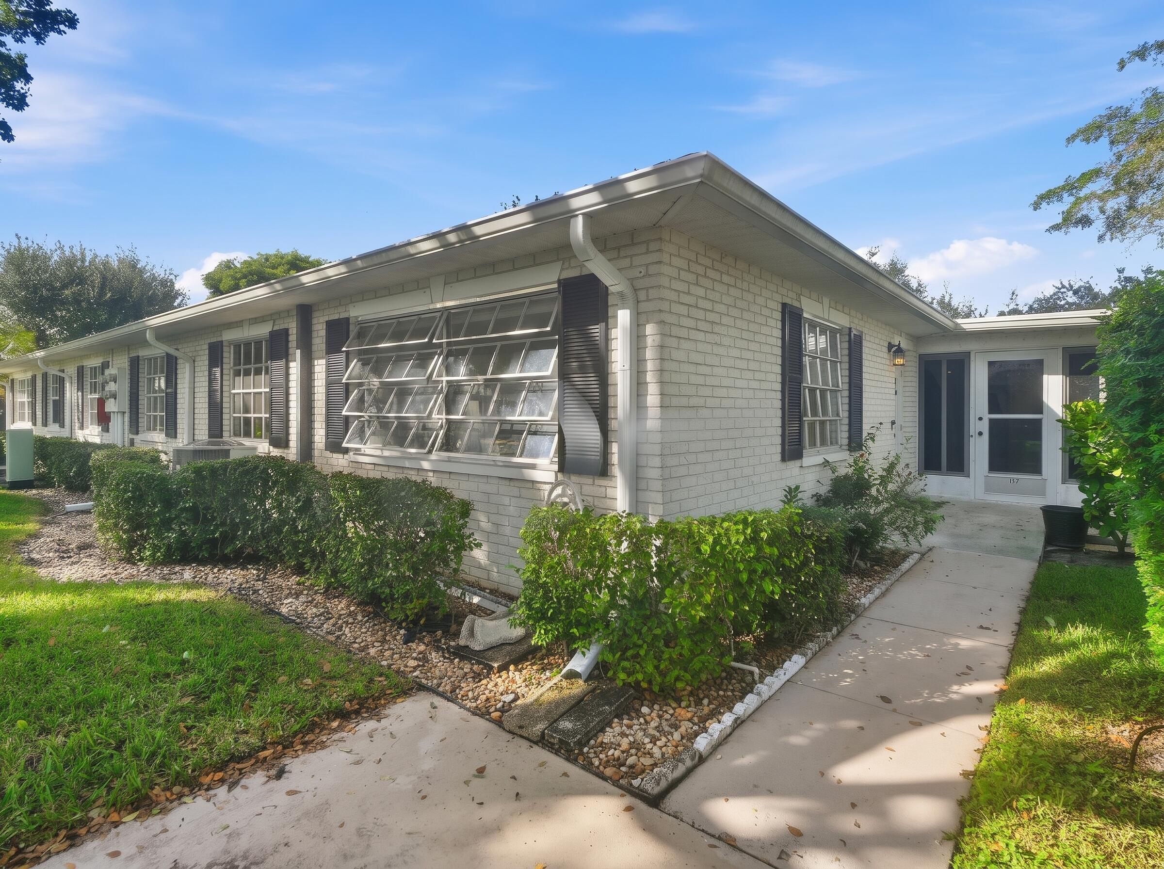 10137 S 42ND Avenue S 153