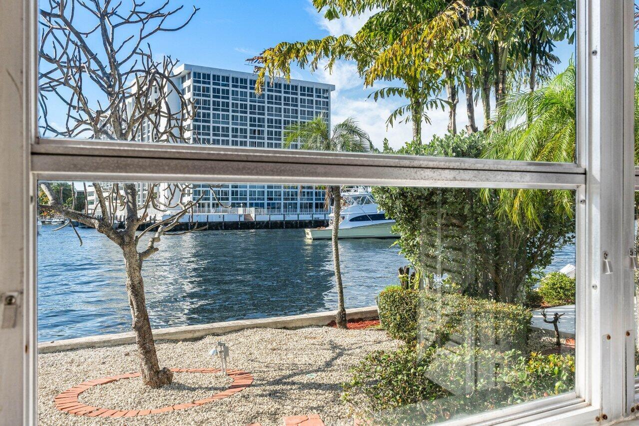 SILVER SHORES SUB TRACT - Residential
