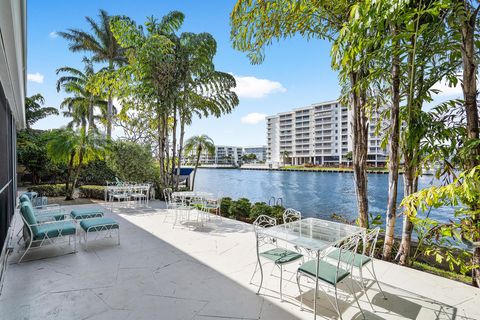 A home in Lauderdale By The Sea