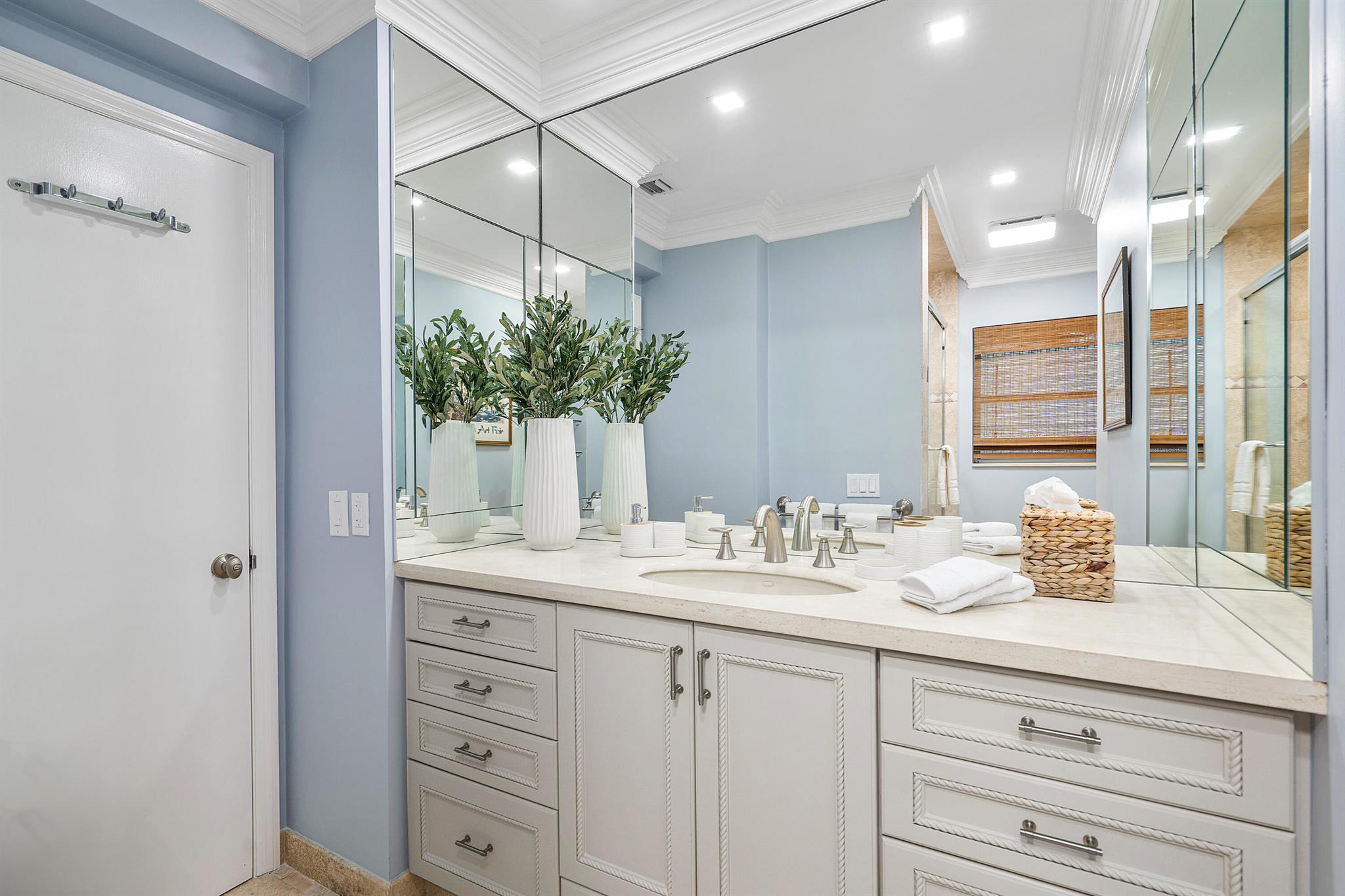SILVER SHORES SUB TRACT - Residential