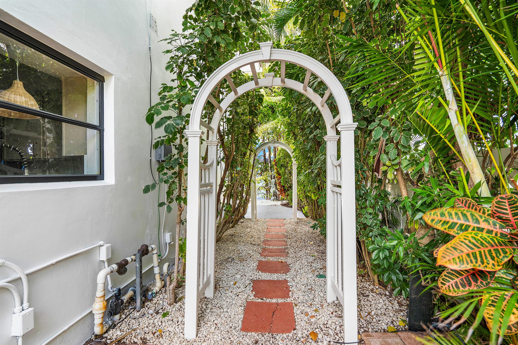 SILVER SHORES SUB TRACT - Residential