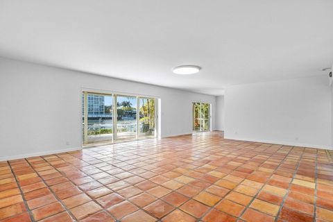A home in Lauderdale By The Sea