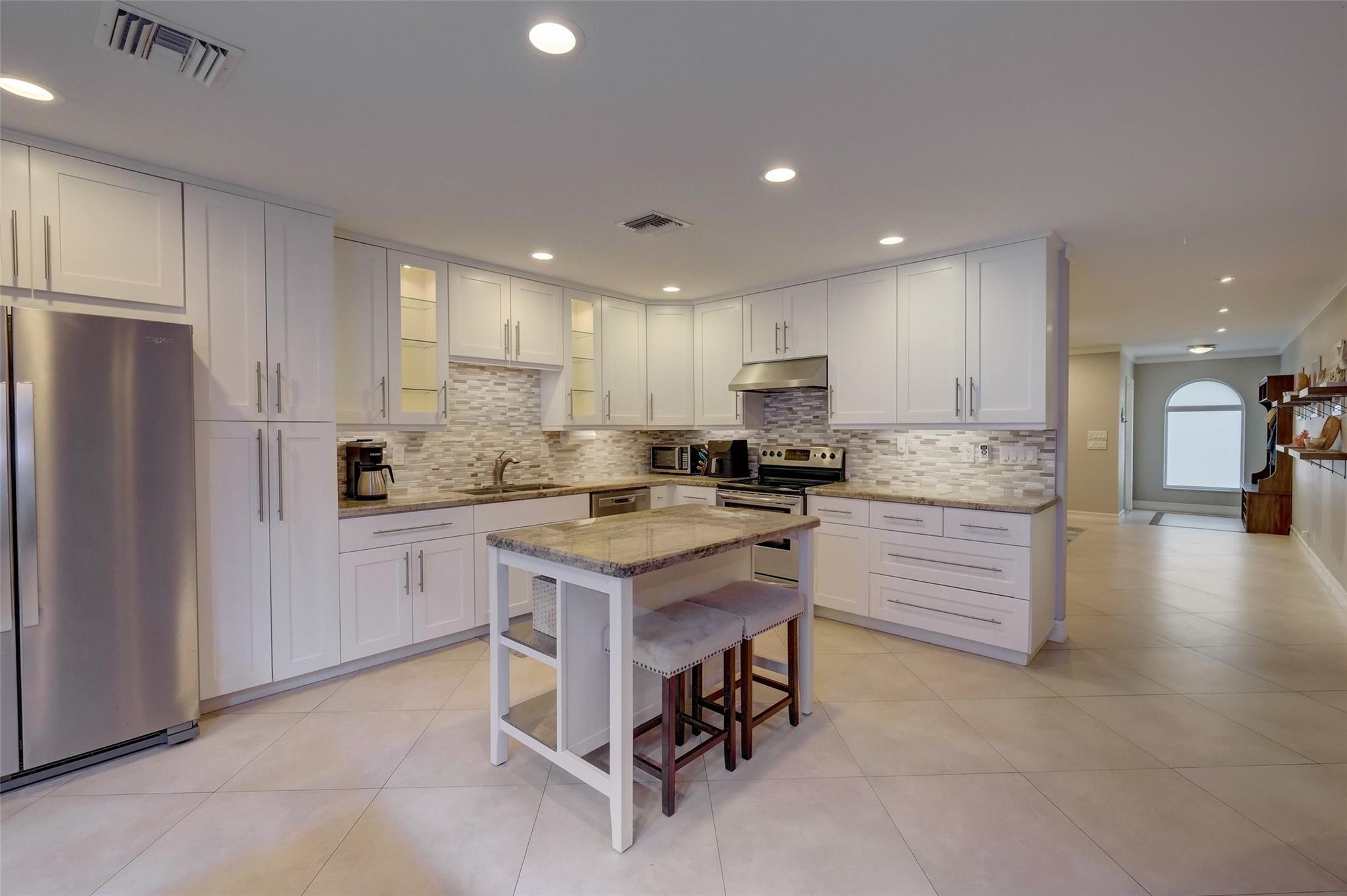 AMBASSADOR PARK - Residential