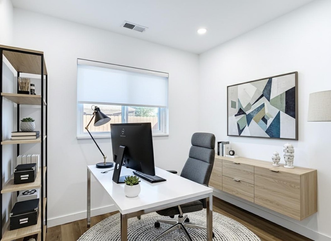 SOUTH VENICE UNIT 57 - Residential