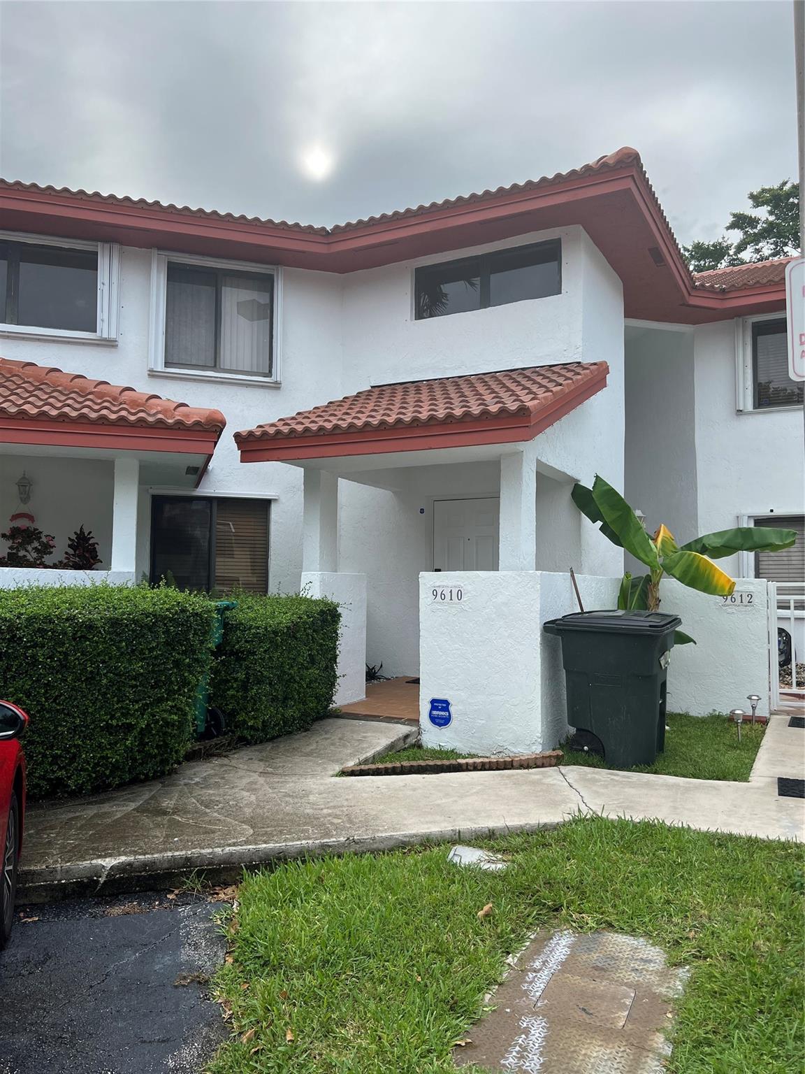 Adorable 2/2 in a desirable area of West Kendall! This second floor unit has it's own entrance and is the largest of the 2 bedroom models. Kitchen is updated with granite counter tops and tons of cabinet space. Features tile throughout the unit, walk-in closet and spacious rooms. Washer and dryer are located inside!