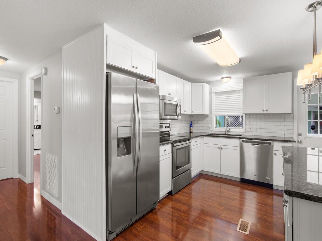 Pinelake Village - Residential