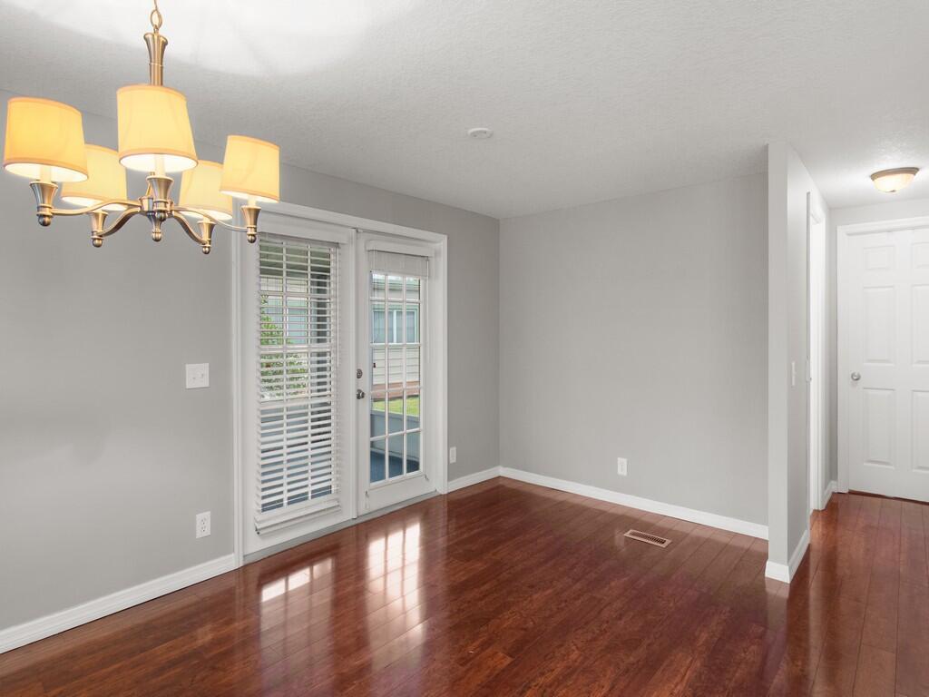 Pinelake Village - Residential