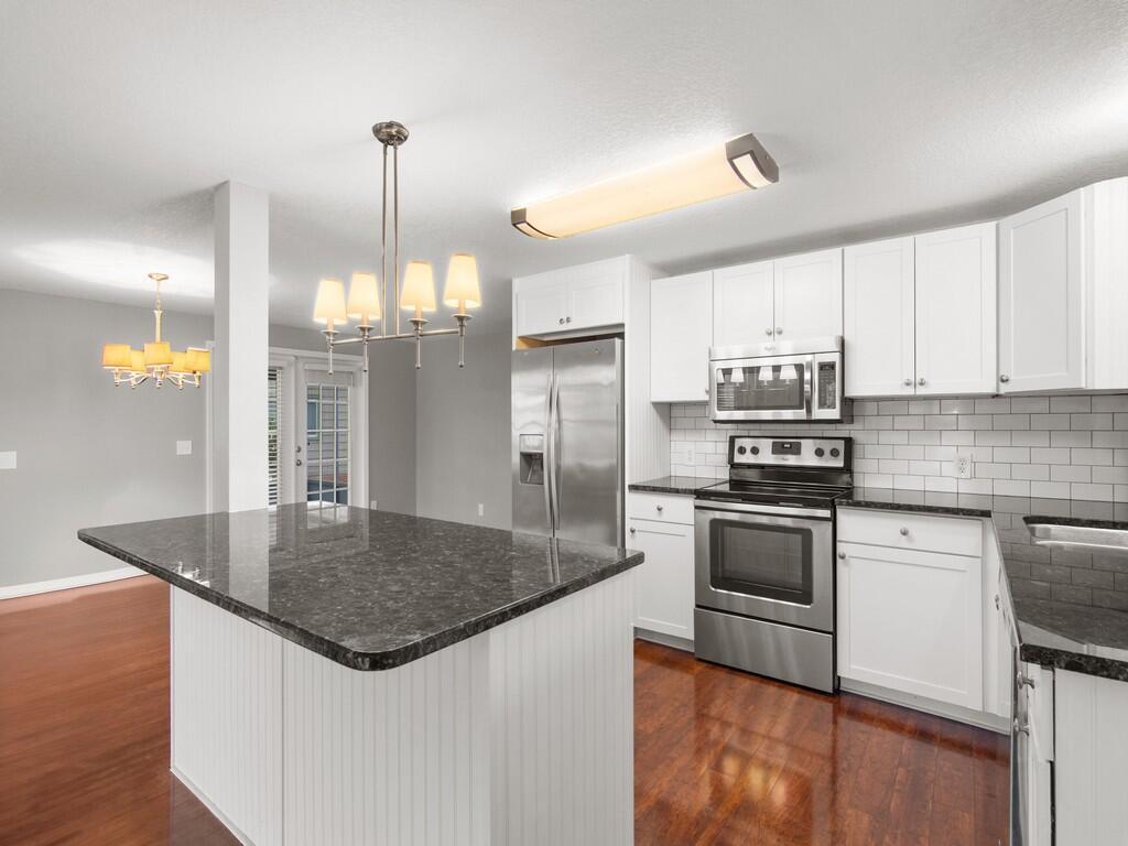 Pinelake Village - Residential