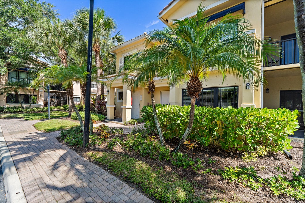 Photo of 2915 Tuscany Court #102, Palm Beach Gardens, FL 33410 (MLS # B26040658)