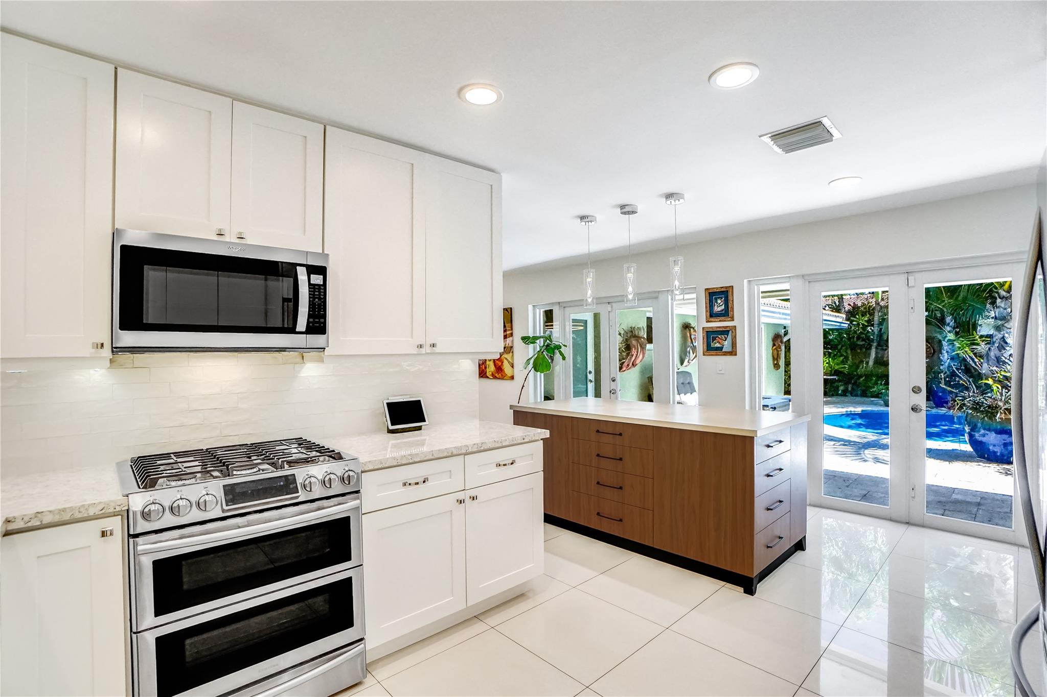 Coral Ridge Isles - Residential