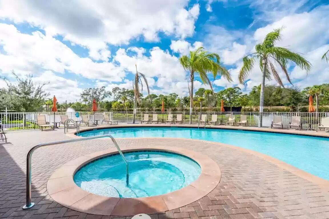 Colony Reserve at Lake Wo - Residential Lease