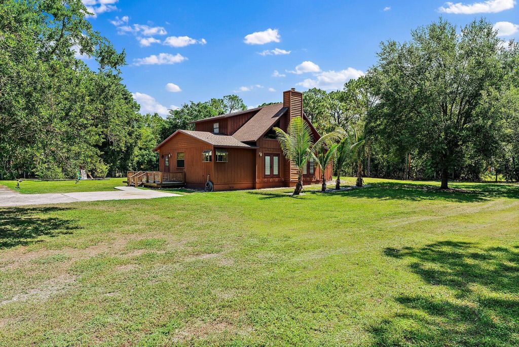 Photo of 13145 150th Court N, Jupiter, FL 33478 (MLS # R10986855)