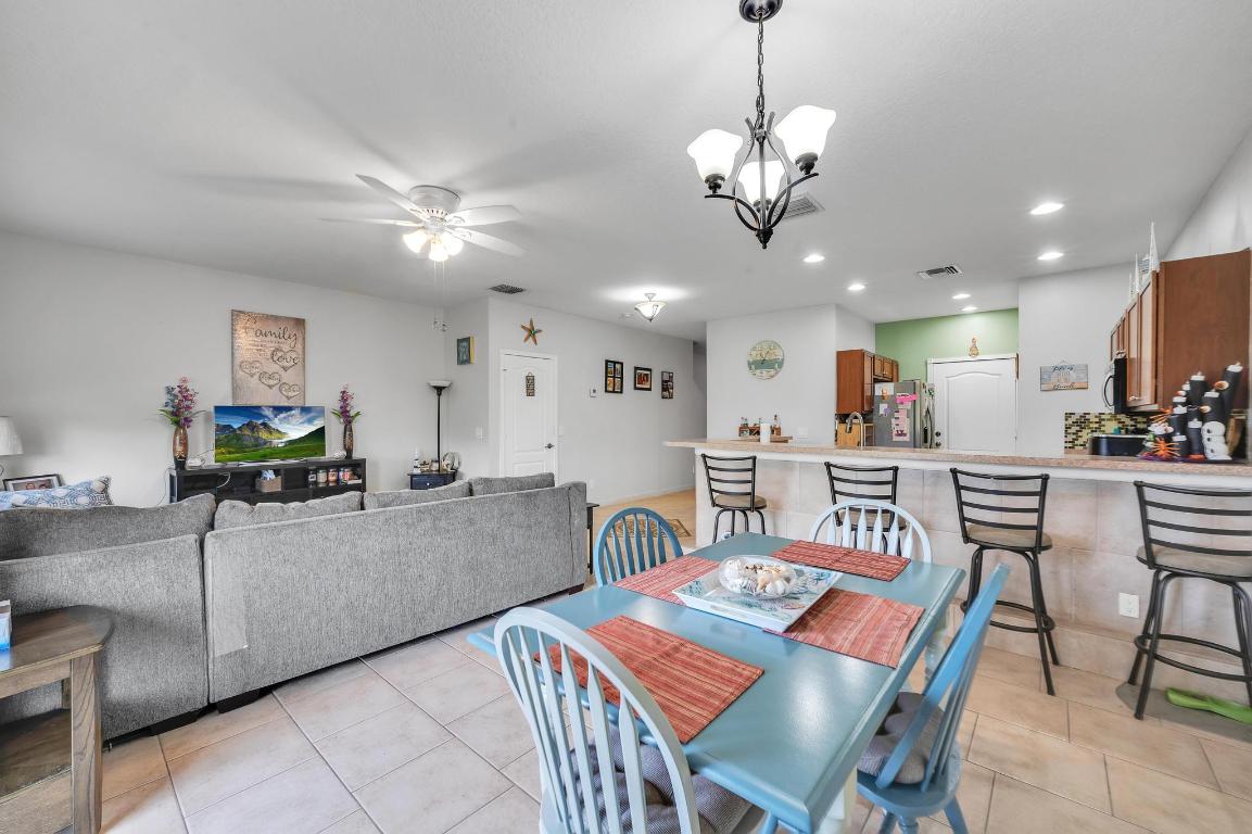 RIVER OAKS - Residential