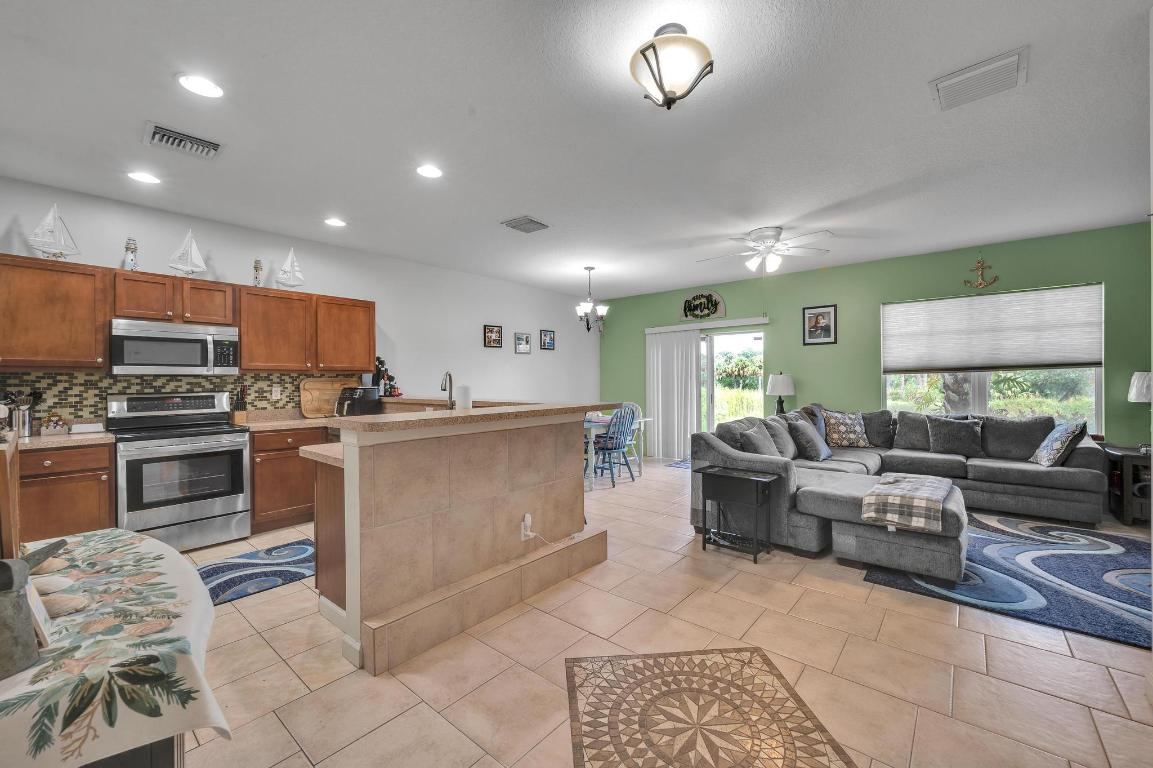 RIVER OAKS - Residential