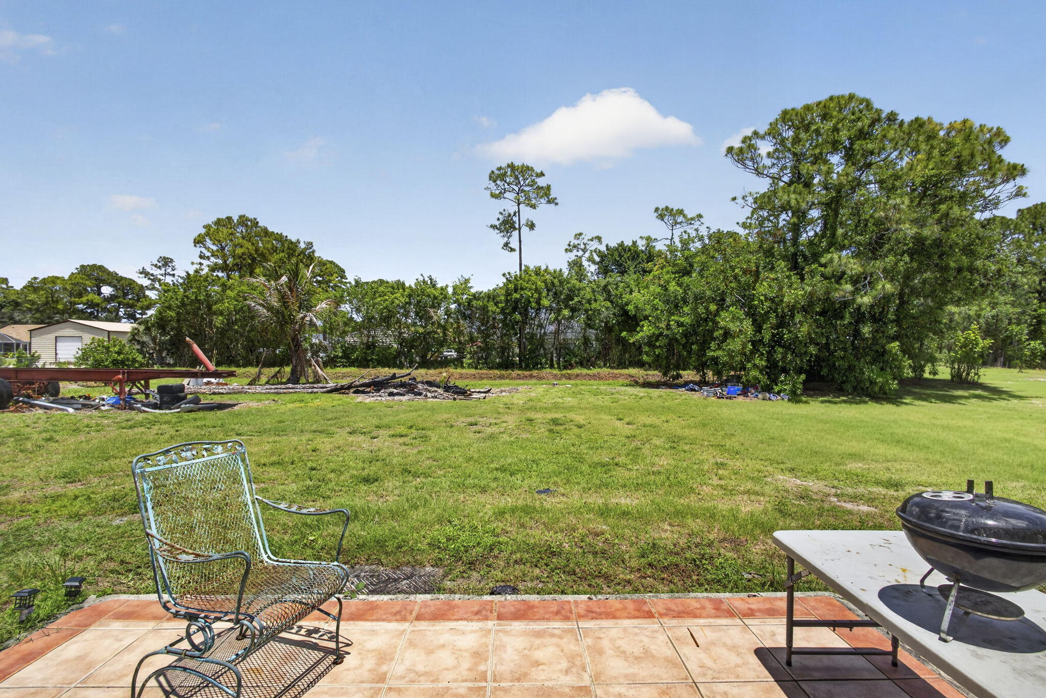 ACREAGE & UNREL - Residential