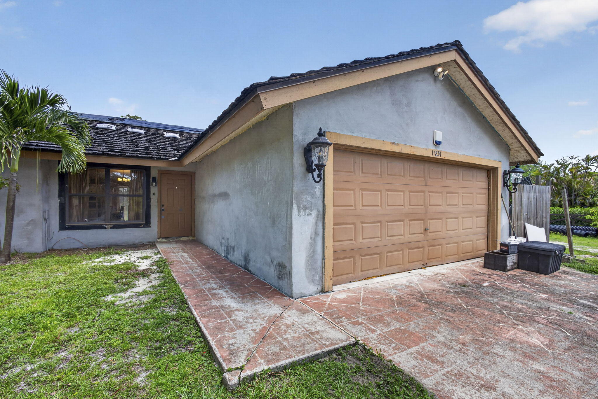 ACREAGE & UNREL - Residential