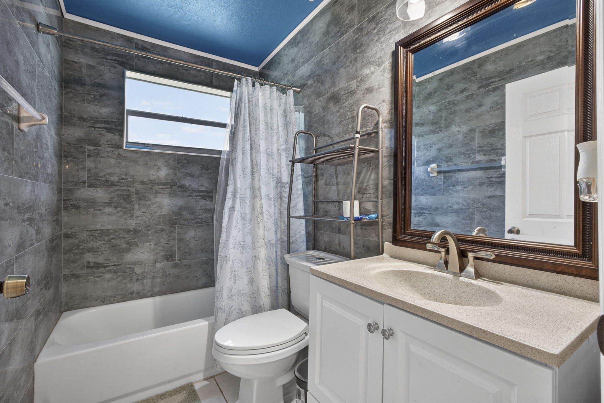ACREAGE & UNREL - Residential