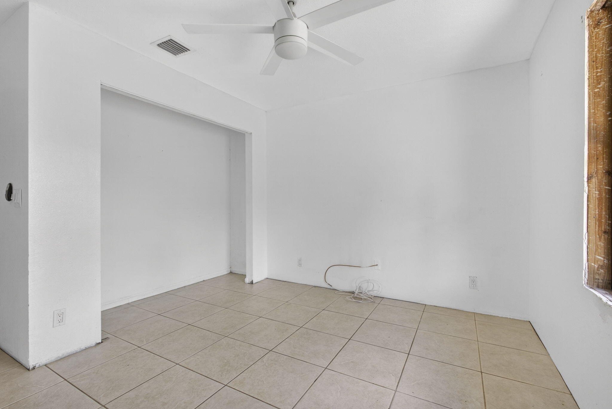 ACREAGE & UNREL - Residential