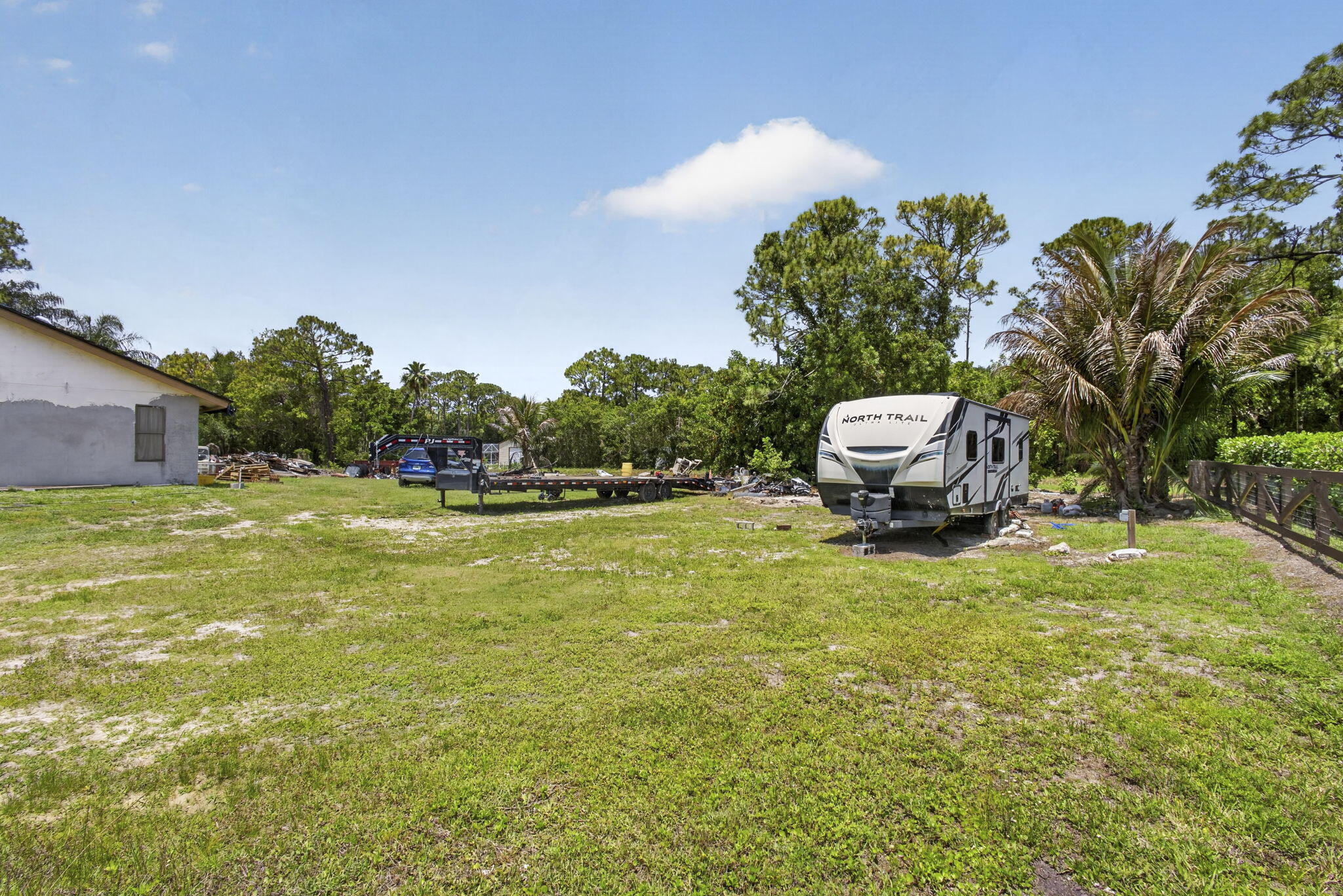 ACREAGE & UNREL - Residential