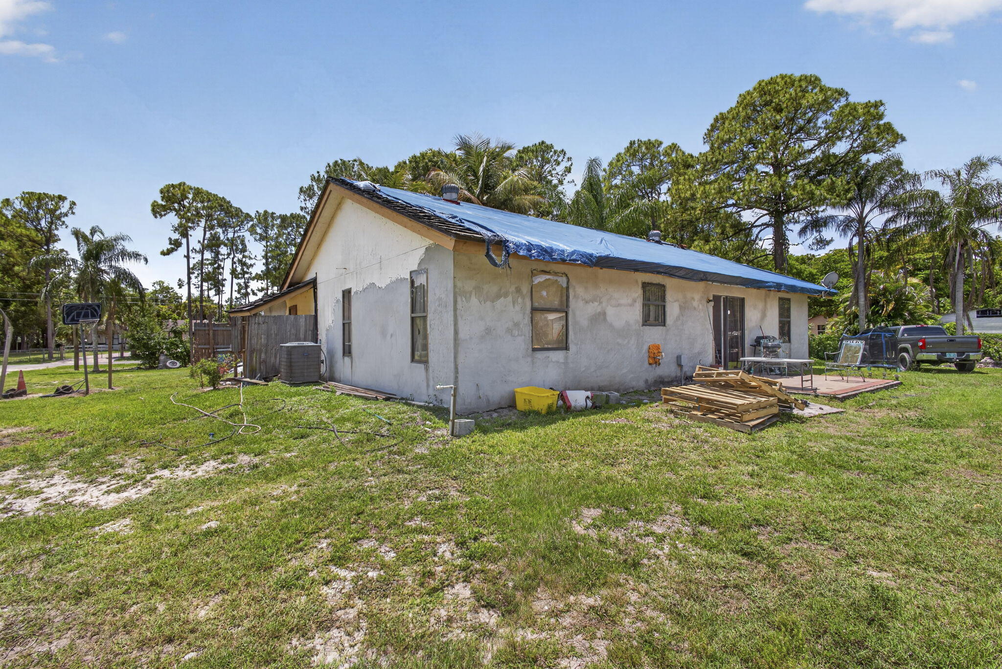 ACREAGE & UNREL - Residential