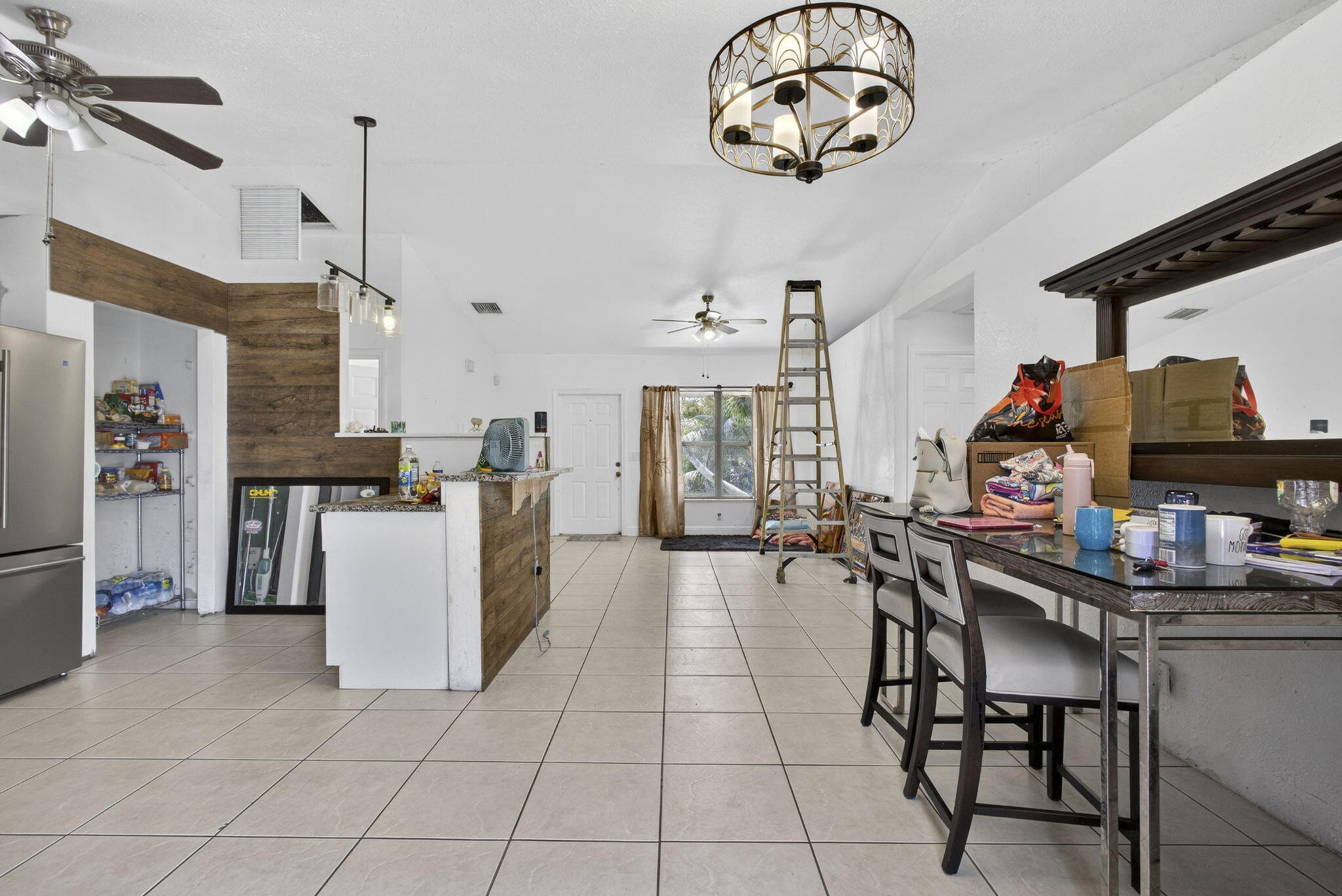 ACREAGE & UNREL - Residential