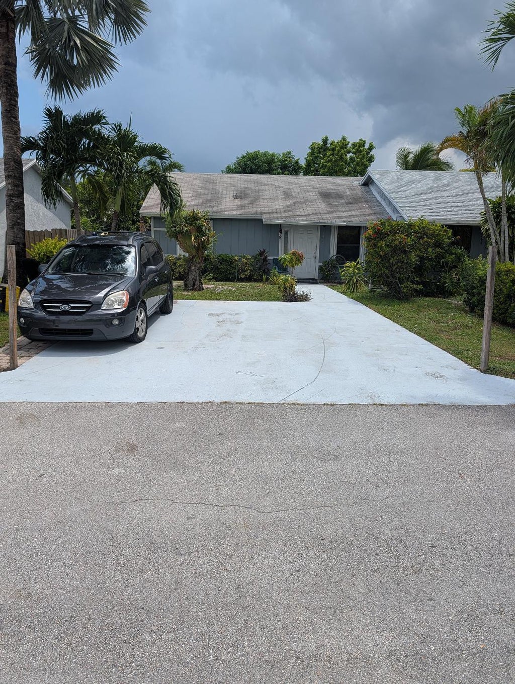 Photo of 3848 Parkside Circle, Palm Springs, FL 33461 (MLS # B26076328)