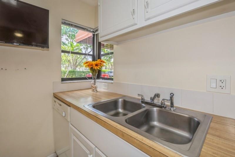 Coral Plaza Condo - Residential Lease