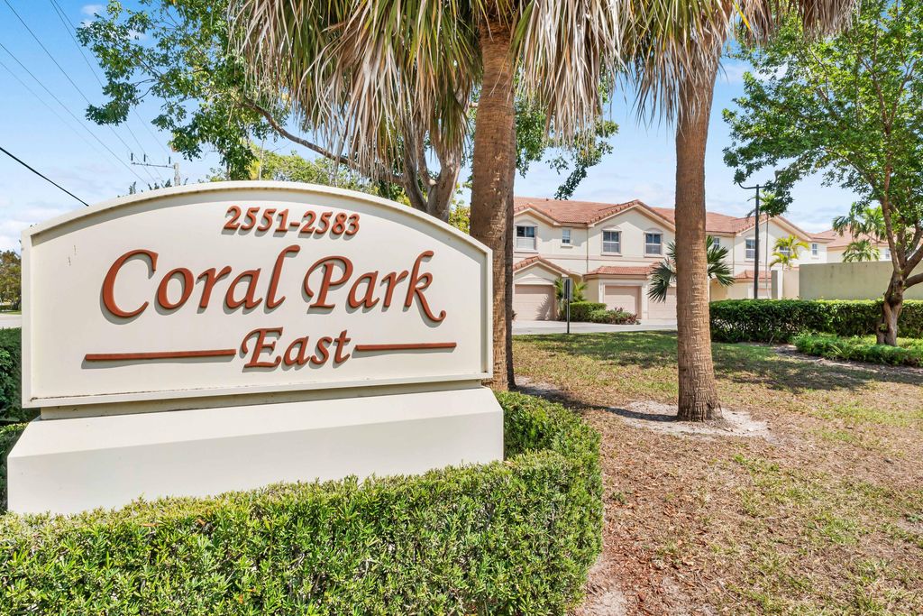 Photo of 2581 Riverside Drive, Coral Springs, FL 33065 (MLS # B26007383)