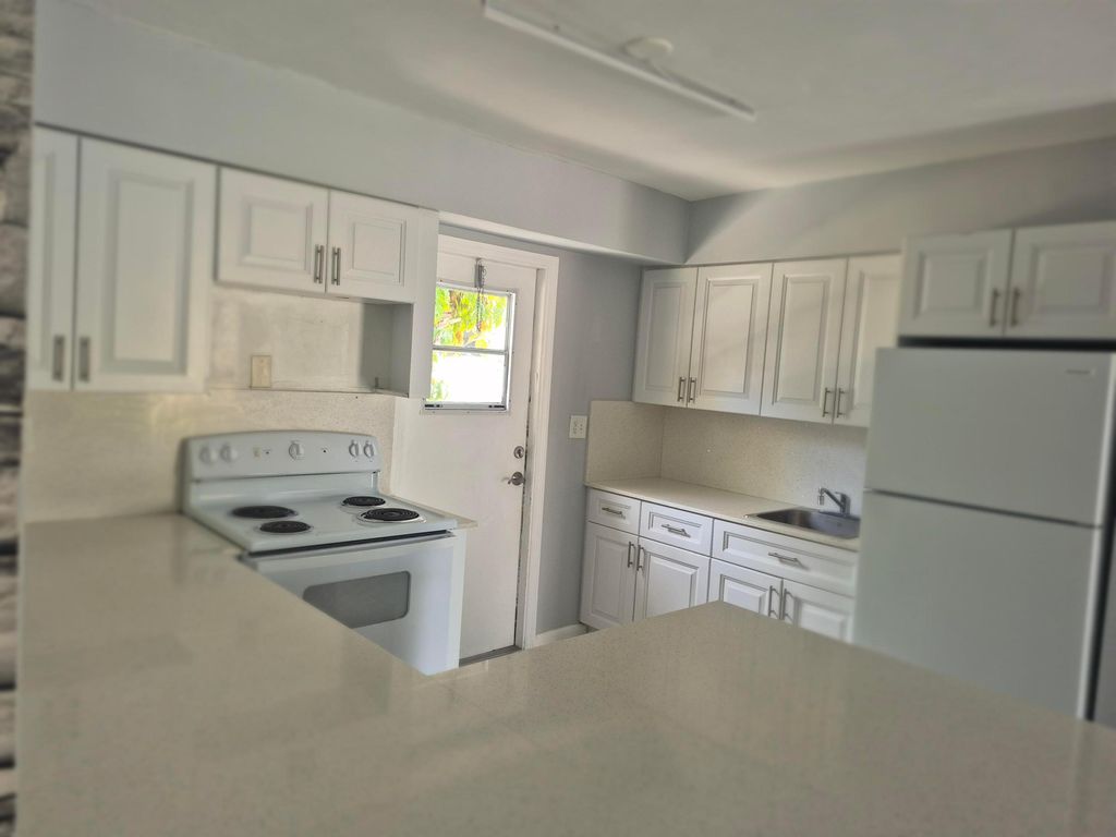 Photo of 7221 Venetian Street #4, Miramar, FL 33023 (MLS # B26024386)