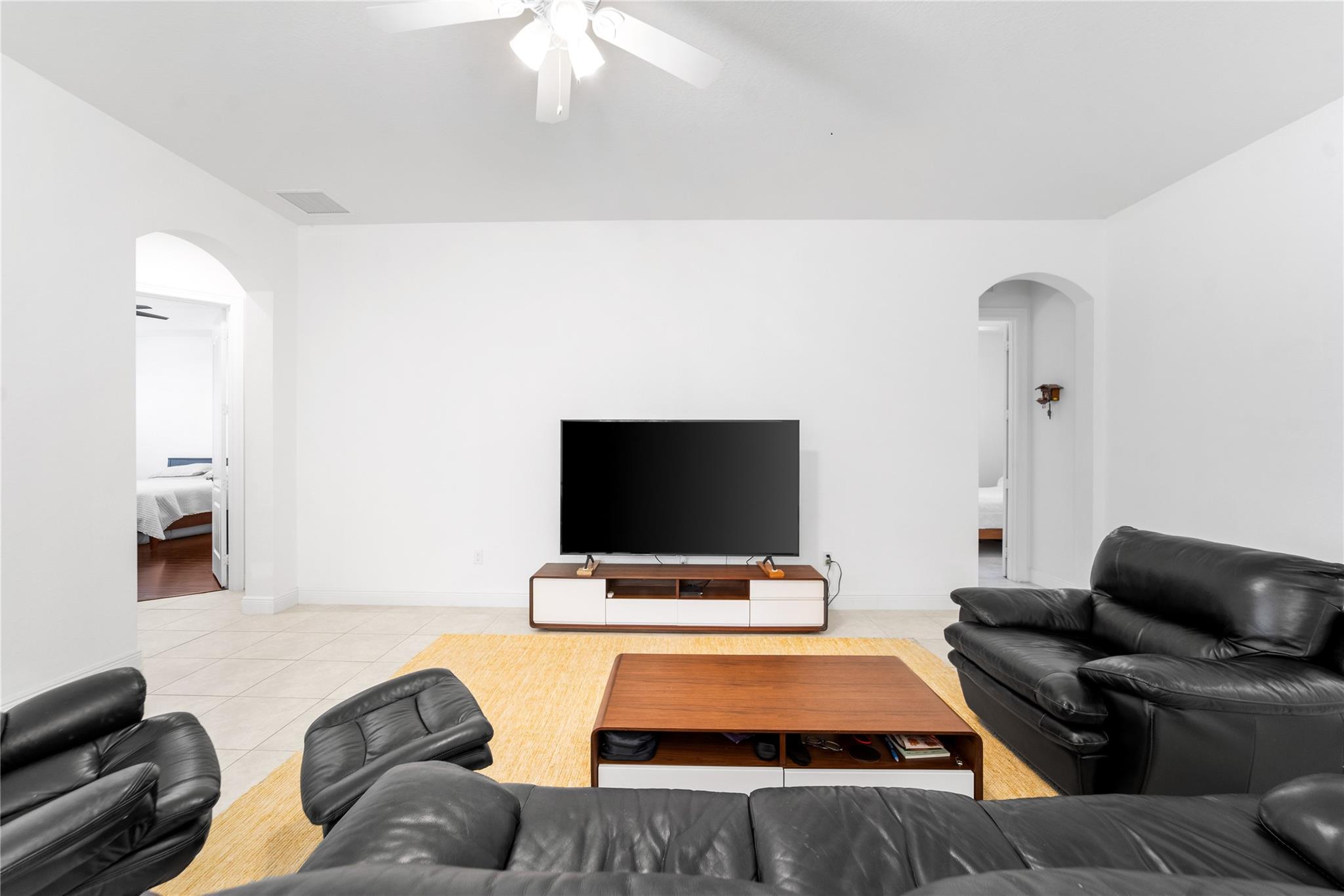 MiraLago - Residential