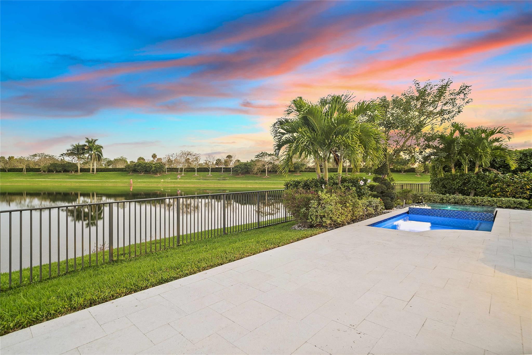 MiraLago - Residential