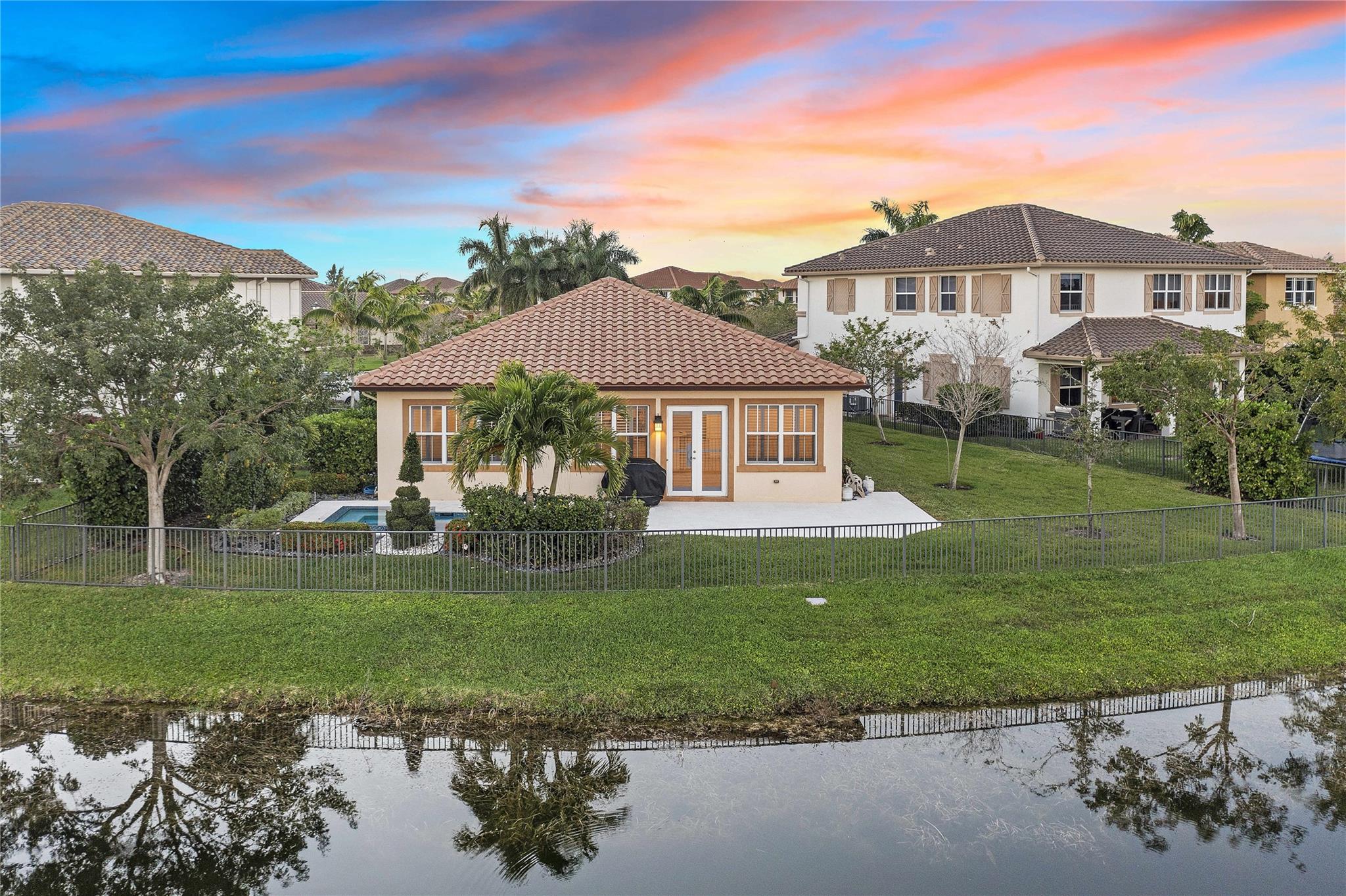 MiraLago - Residential